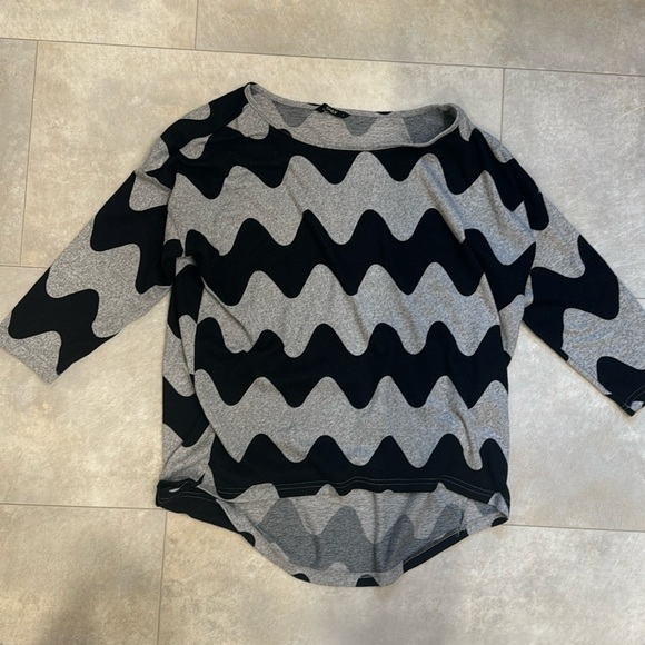 Only / large grey and black top - Picture 1 of 4